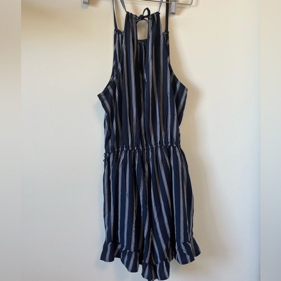 HOLLISTER striped romper! Great Condition! - Picture 2 of 3